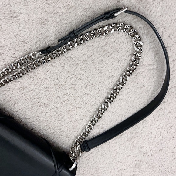 Dior Diorama Medium Flap Bag - Picture 11 of 14